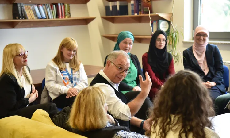 Bibliyoterapi- Günde Bir Kitap Doktoru Uzak Tutar