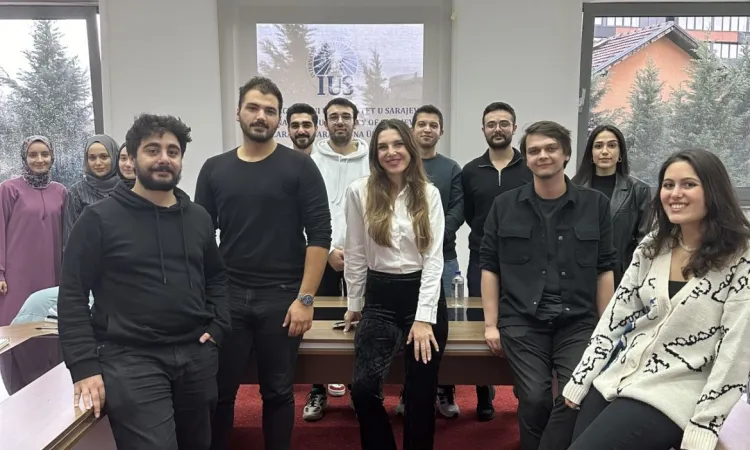 IUS PSY Atölyesi: Kriz Odaklı Bilişsel-Davranışçı Terapide Düşünceleri Eğitmek