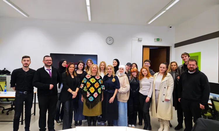 Disiplinlerarası Buluşmalar: Mekânsal Tasarımda Araştırma – Sanat – Eğitim, Sayın Samina Tanović ile Birlikte