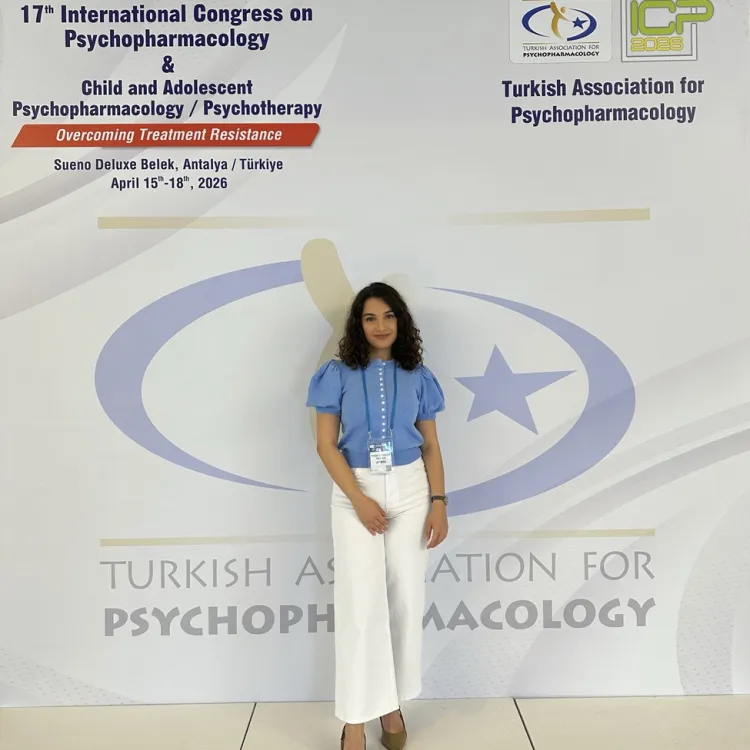 IUS Psychology Teaching Assistant Iman Ehnech-Seran Presents Research at International Congress on Psychopharmacology